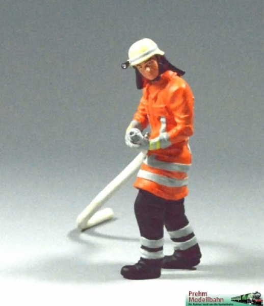 500207 - Fireman - with hose - metal figure
