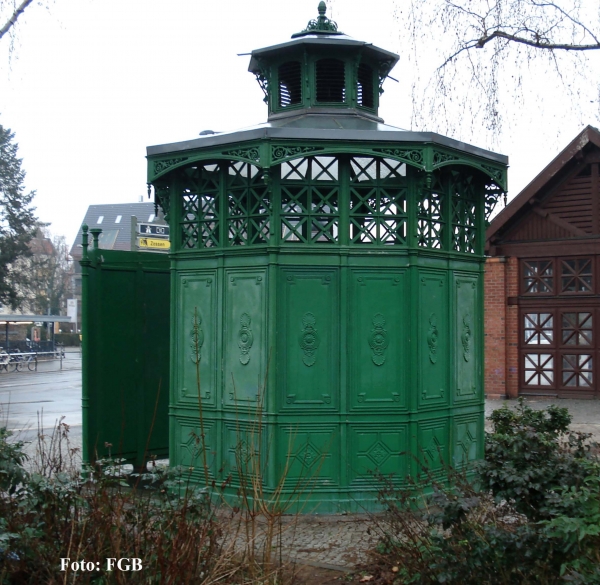 Art. Nr. 560002 - Berliner Bedürfnisanstalt Café 8Eck